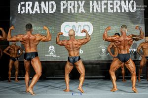 CLASSIC PHYSIQUE НОВИЧКИ